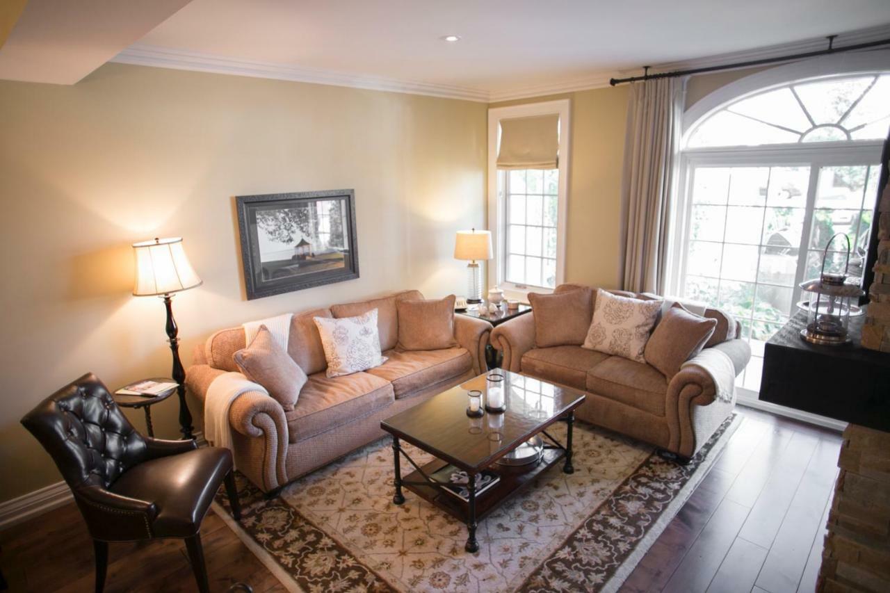 124 On Queen Hotel & Spa Niagara-on-the-Lake Ngoại thất bức ảnh A living room
